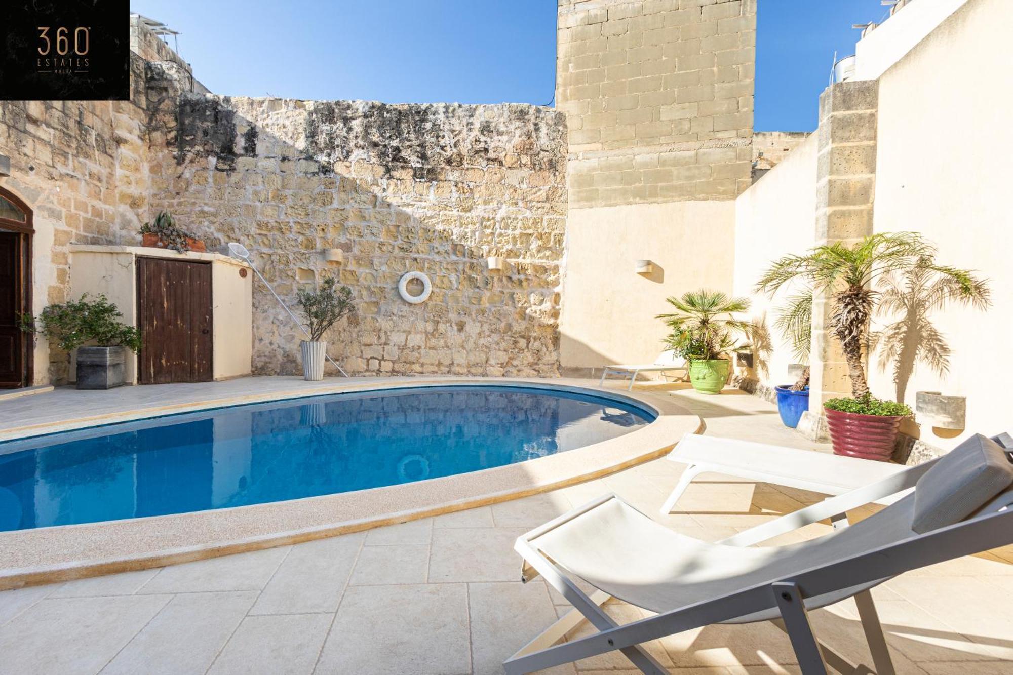 A Stunning, Townhouse With Magnificent Pool Area By 360 Estates Holiday home Zebbug (Southern Region)