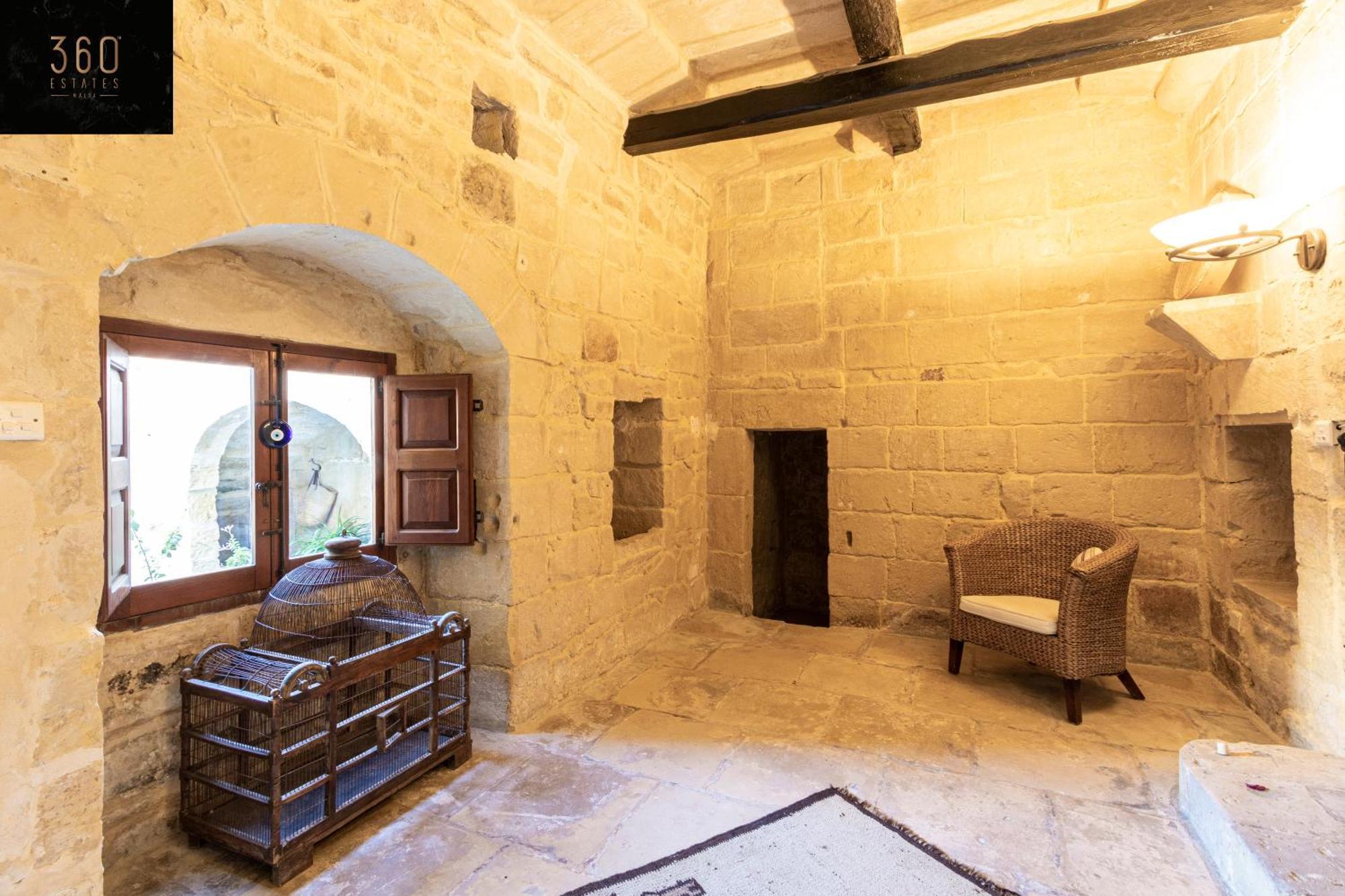 Holiday home A Stunning, Townhouse With Magnificent Pool Area By 360 Estates Zebbug (Southern Region)