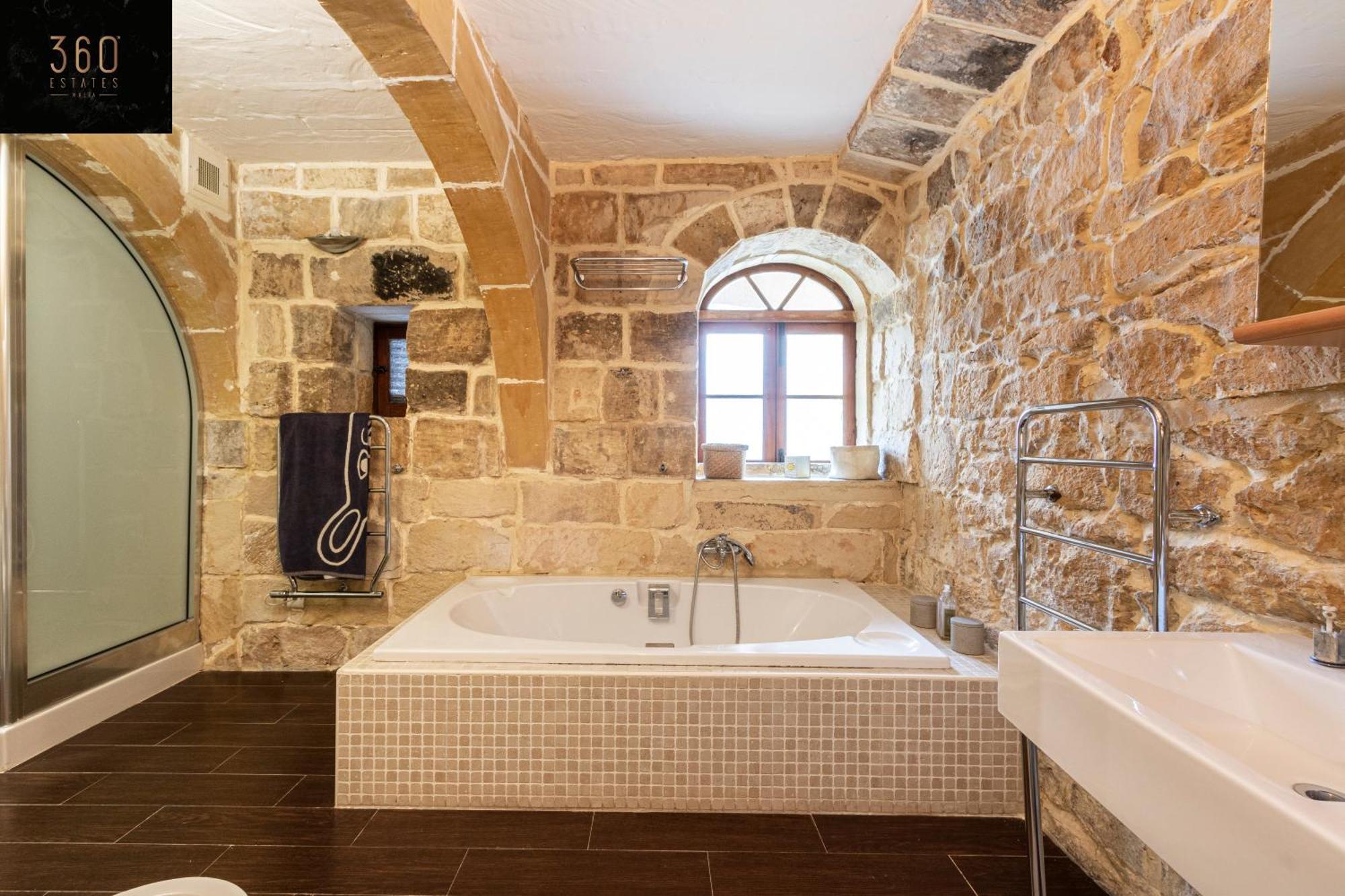 A Stunning, Townhouse With Magnificent Pool Area By 360 Estates Holiday home *