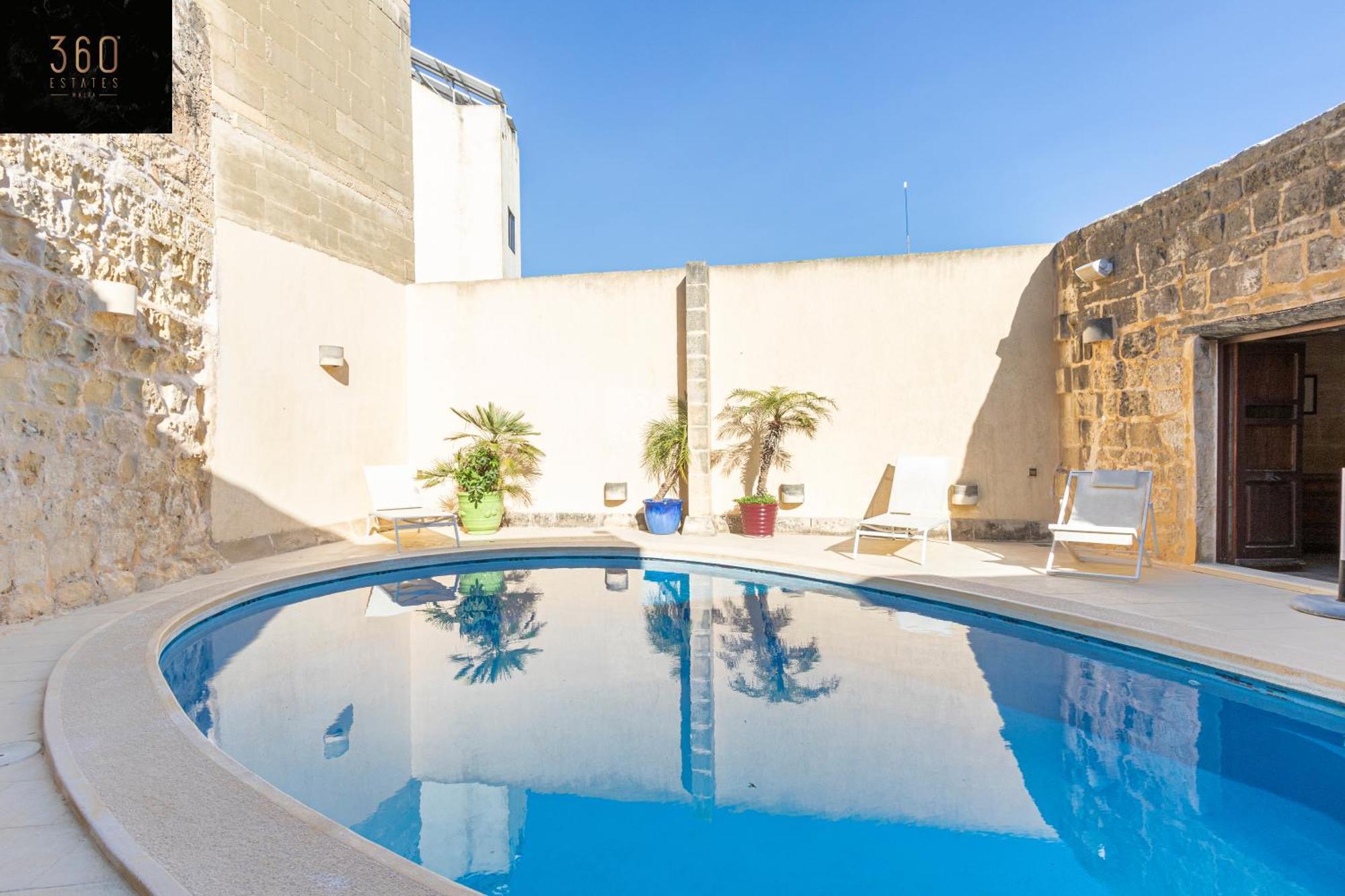 A Stunning, Townhouse With Magnificent Pool Area By 360 Estates Holiday home Zebbug (Southern Region)