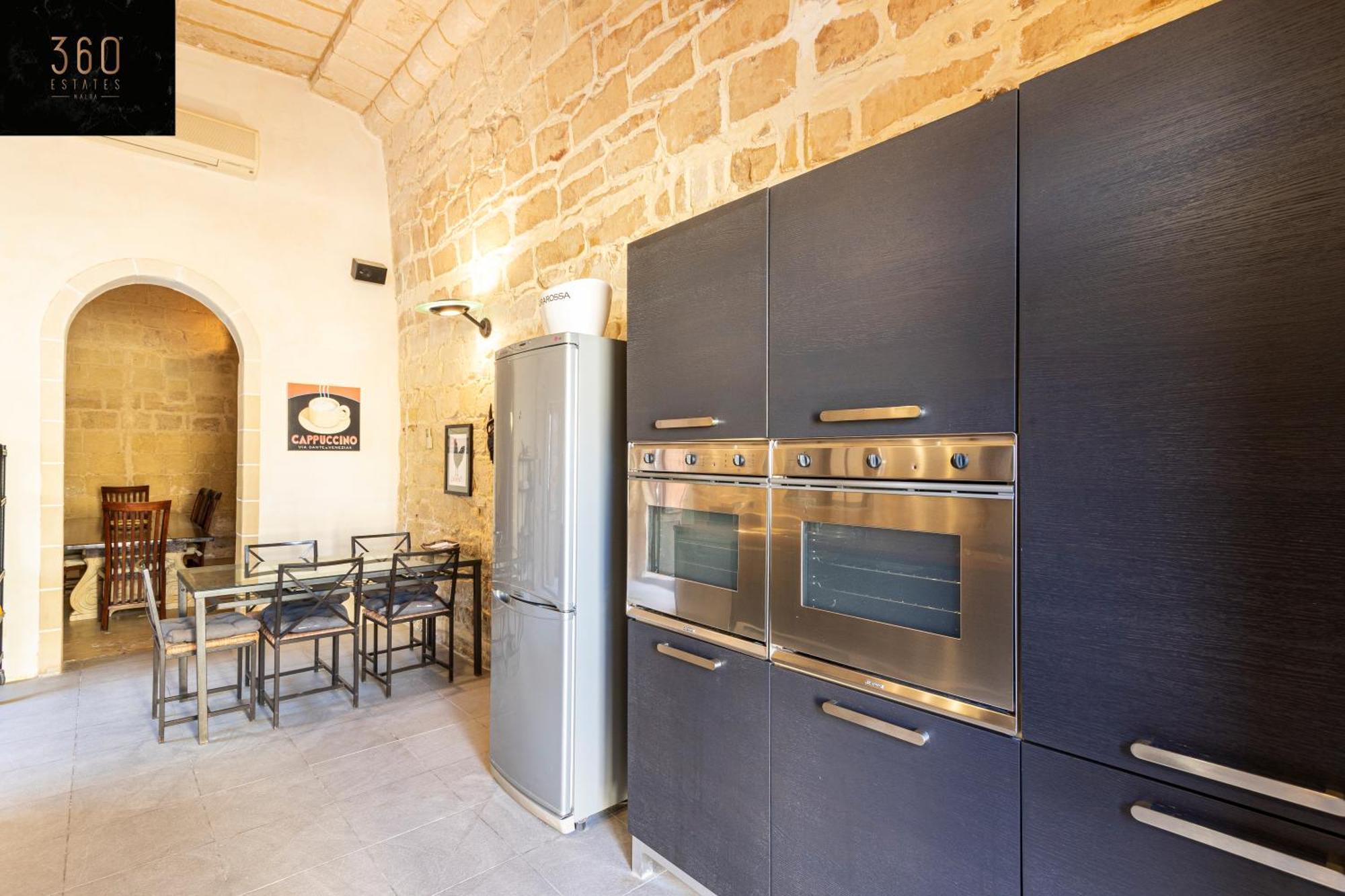 Holiday home A Stunning, Townhouse With Magnificent Pool Area By 360 Estates