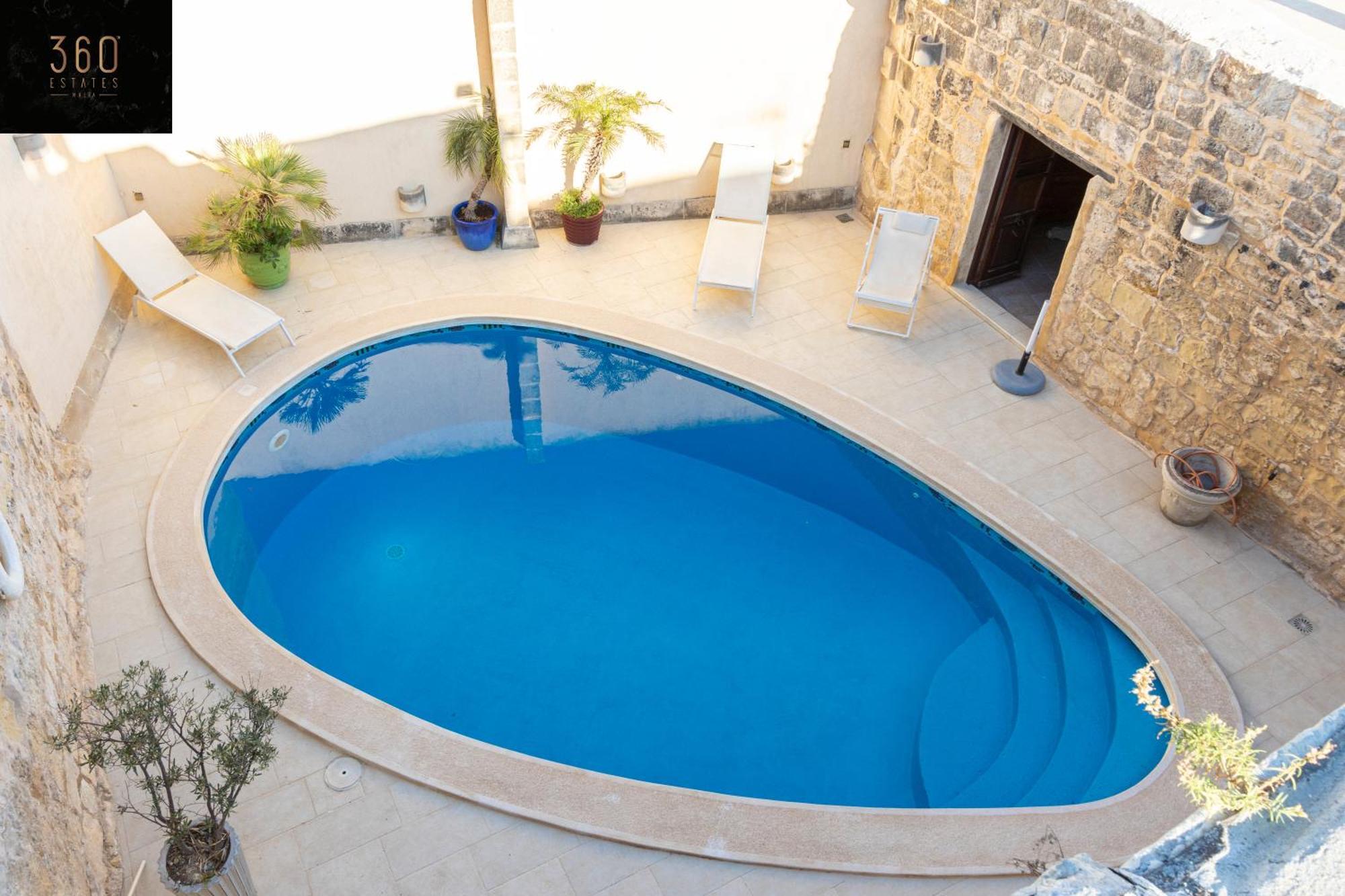 A Stunning, Townhouse With Magnificent Pool Area By 360 Estates Holiday home *
