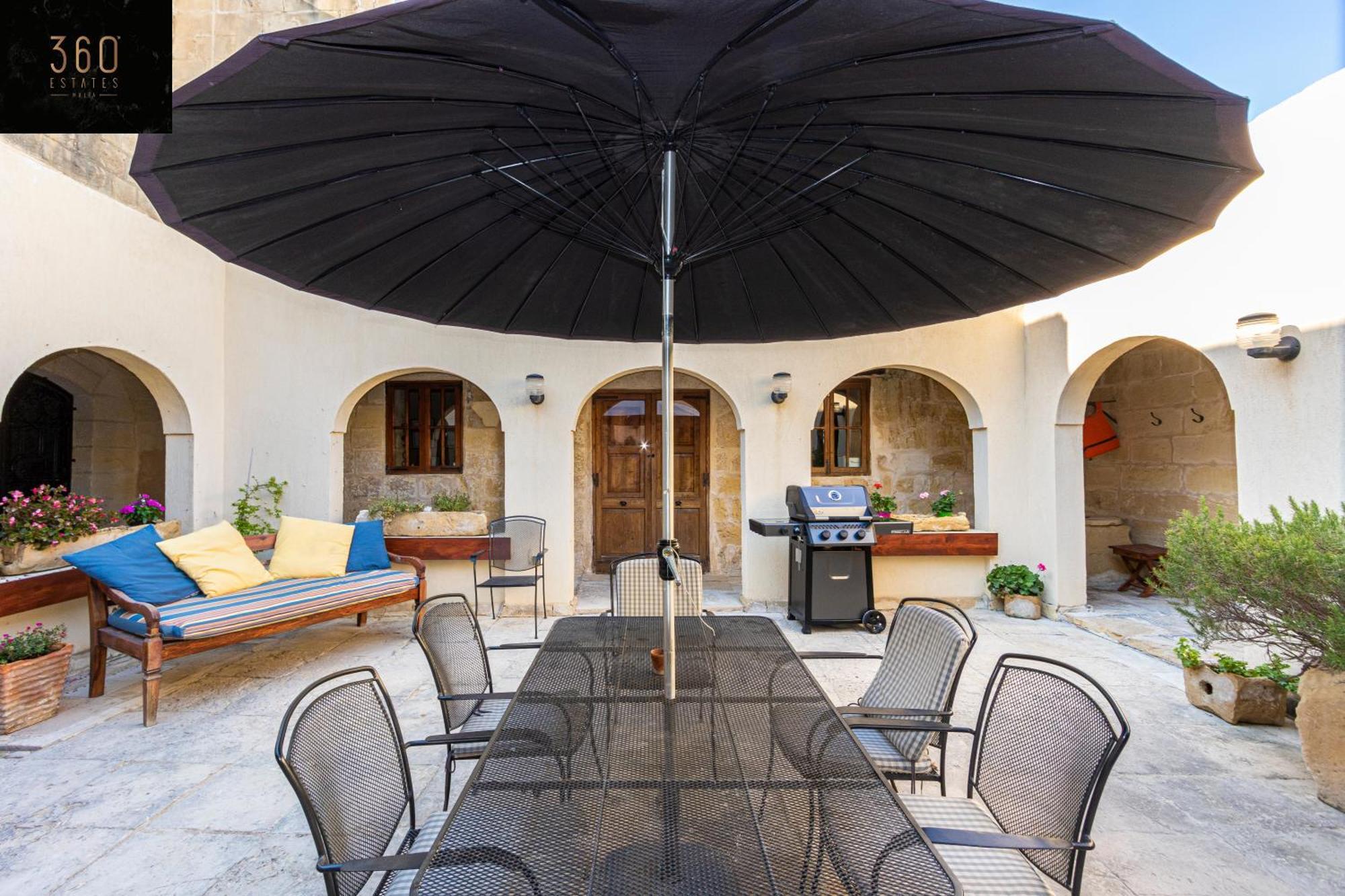 Holiday home A Stunning, Townhouse With Magnificent Pool Area By 360 Estates *